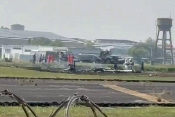 空軍T-34失事墜毀！2中校飛官殉職　執行模擬發動機失效科目期間發生重大飛安事故