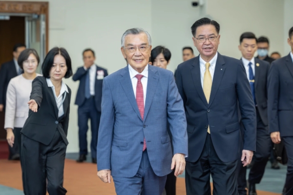 APEC南韓拒派官員接機林信義　外交團隊臨危化解　凸顯臺灣靈活外交壓力測試