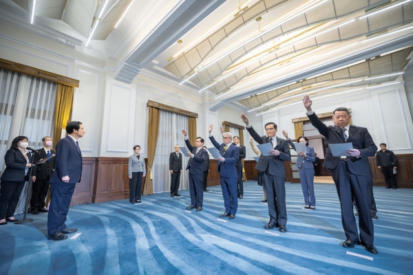新任行政院、考試院、監察院及駐外大使宣誓典禮登場，賴清德總統強調恪守憲政體制、落實國家責任，三院人事啟動