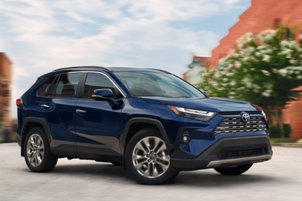 臺灣賣最好進口車 Toyota RAV4穩坐進口車銷售冠軍：口碑、保值與科技兼備