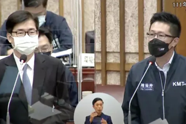 被問「當兵多久」！高雄市長陳其邁跳針答「我當國民兵」　國民兵3個月短役期曝光引討論