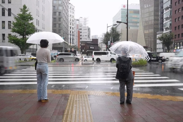 秋季鋒面滯留關東上空 東京連下36天雨終放晴