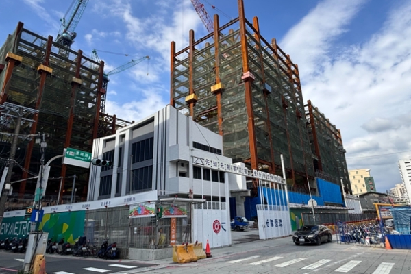 新北市114年第1季預售屋申報件數及成交總金額均以中和區居首，房市熱度飆升！